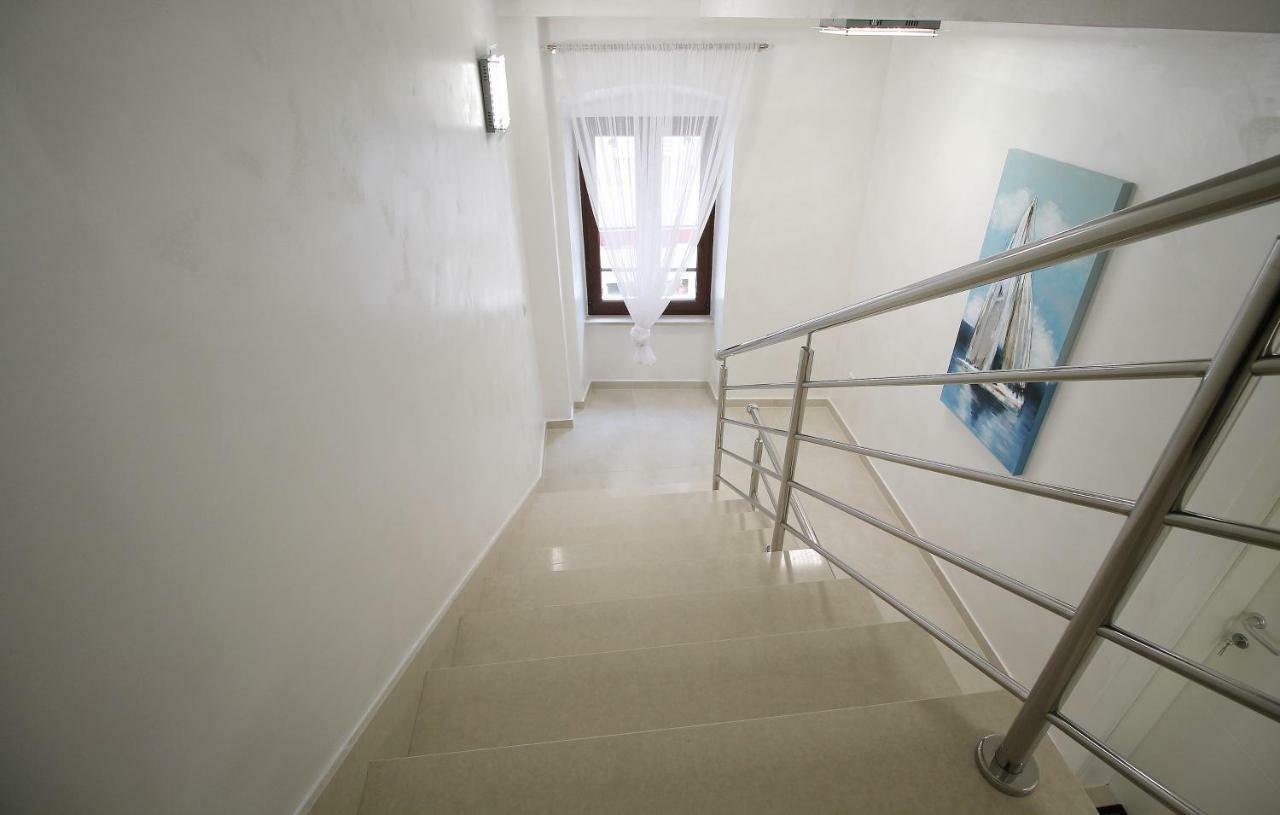 Arbel Apartments โปเรช ภายนอก รูปภาพ