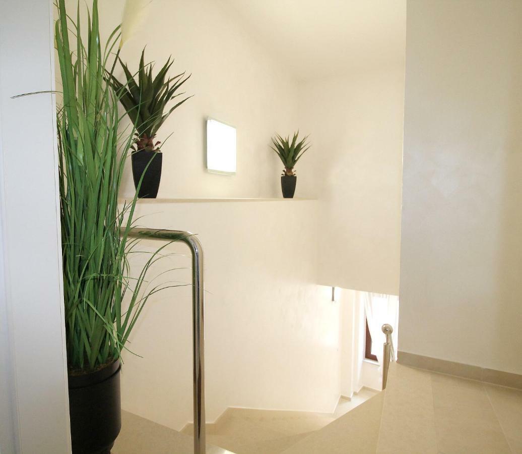 Arbel Apartments โปเรช ภายนอก รูปภาพ